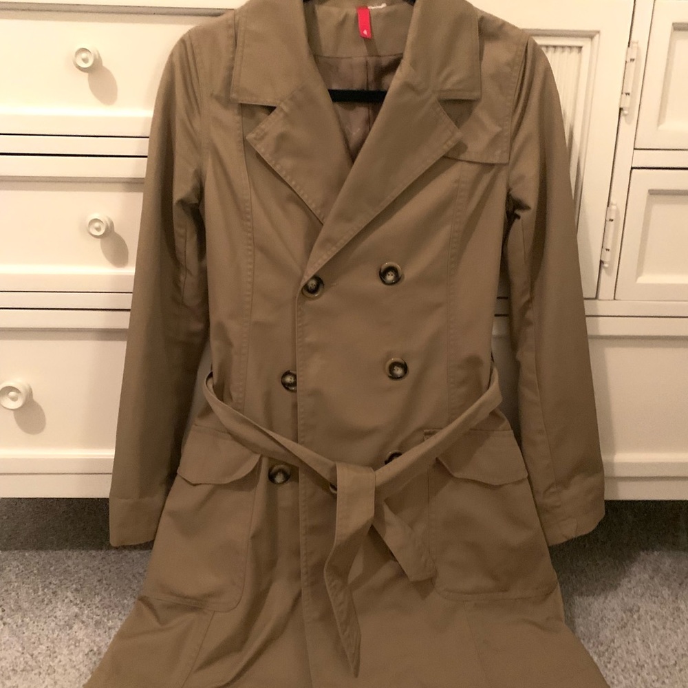 Divided trench coat